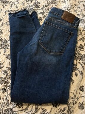 Lucky Brand Dark Indigo Slim Straight Jeans